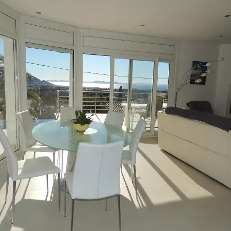 3 Reyes Villa